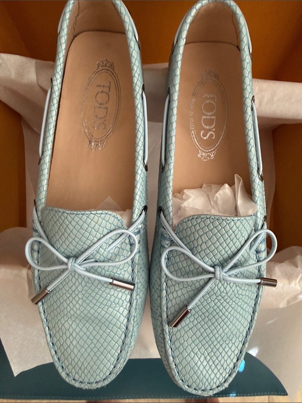 TOD'S Leather Loafers Gommino Driving Shoe Pale Blue EU-Sz 39 US 8.5-9 - Picture 12 of 16
